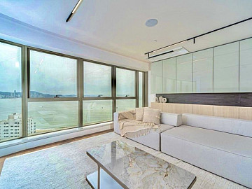 YACHTHOUSE BY PININFARINA